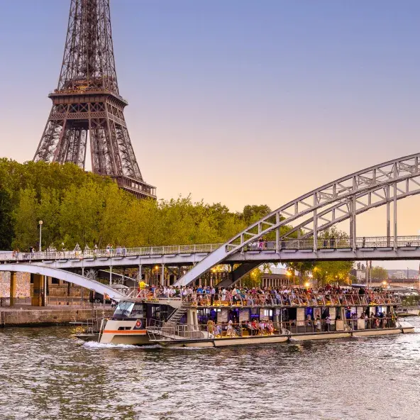 Les Bateaux Parisiens